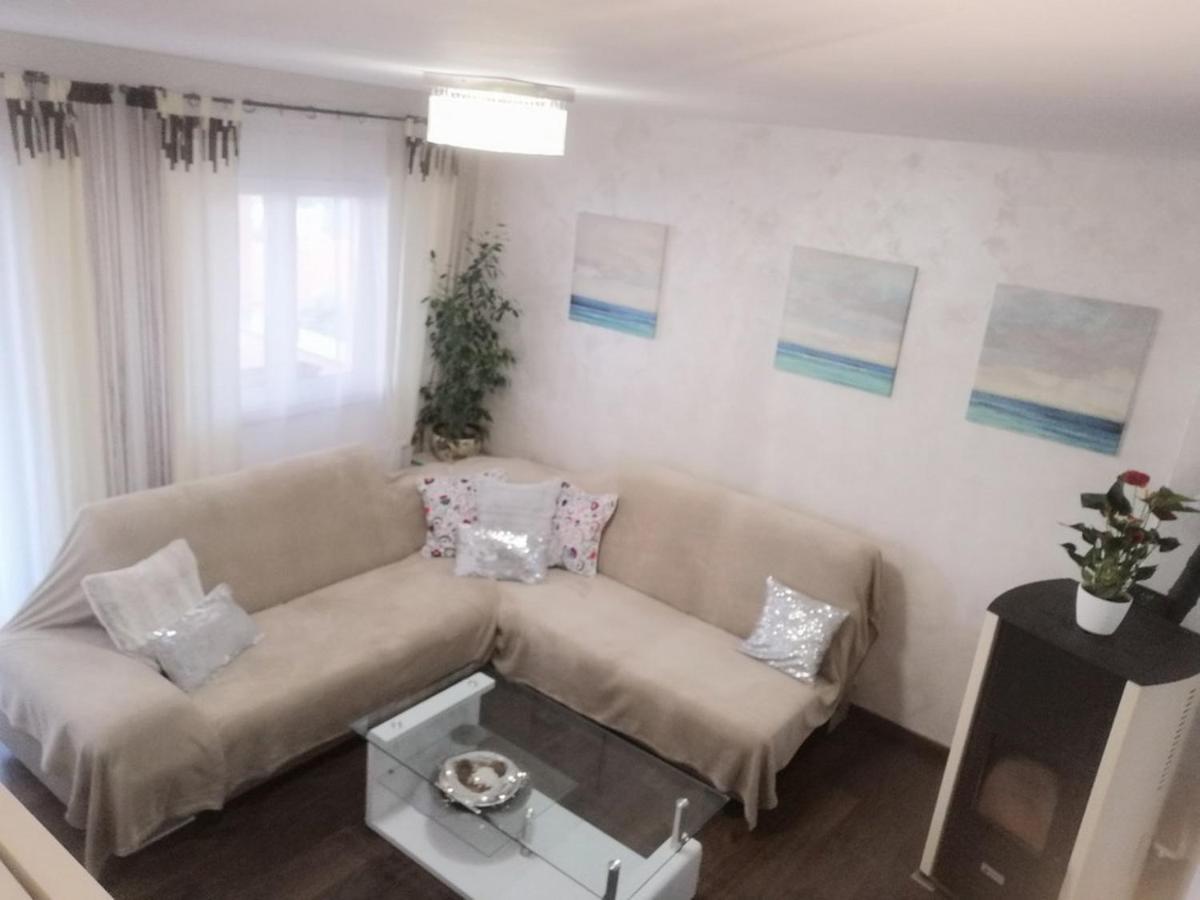 Apartman Lana Šilo Dış mekan fotoğraf